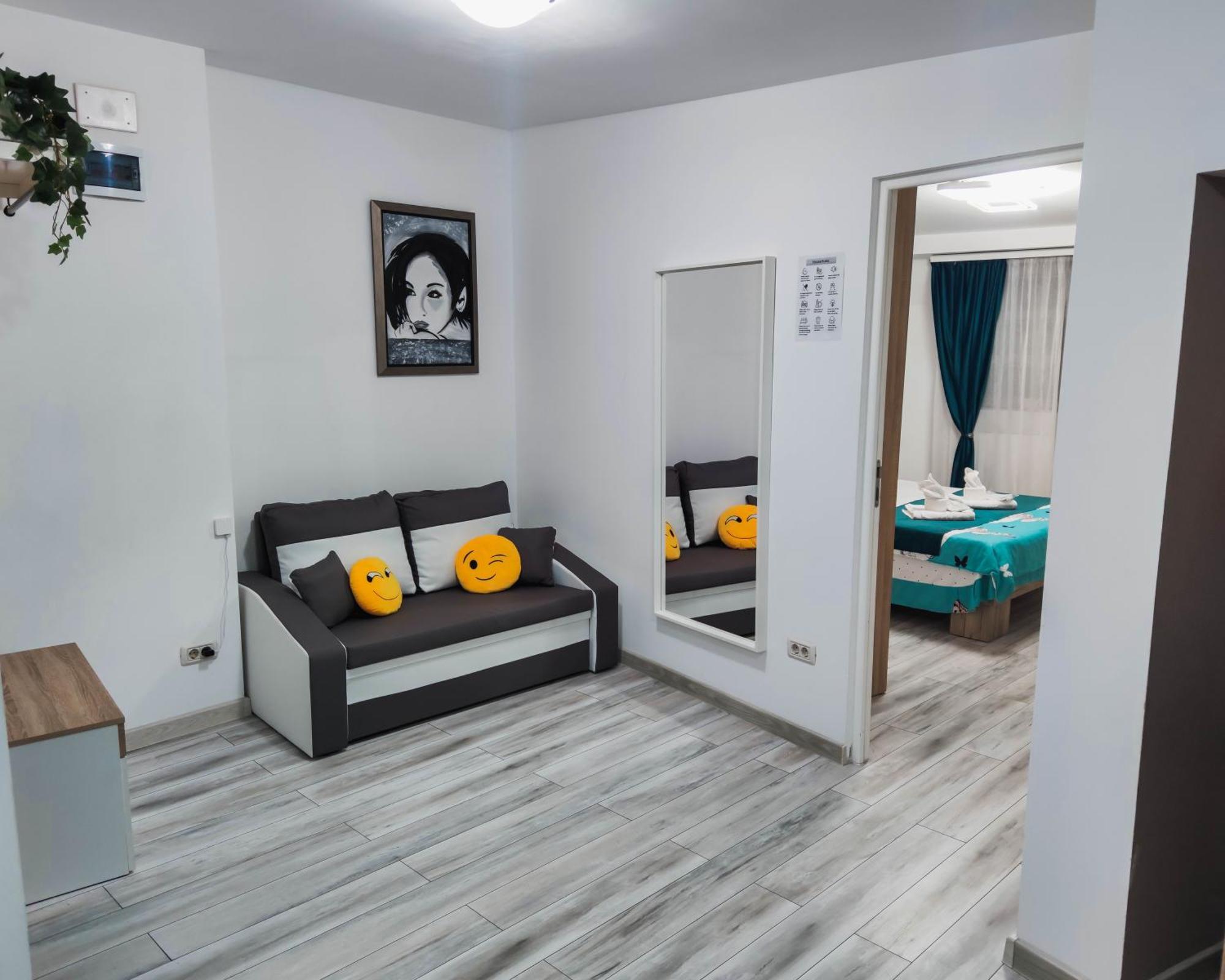 Comfortable Apartment University Square Bukarest Exteriör bild